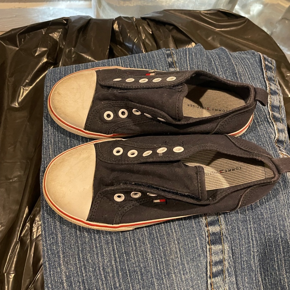 Tommy Hilfiger kids Black Slip-On Shoes size 13